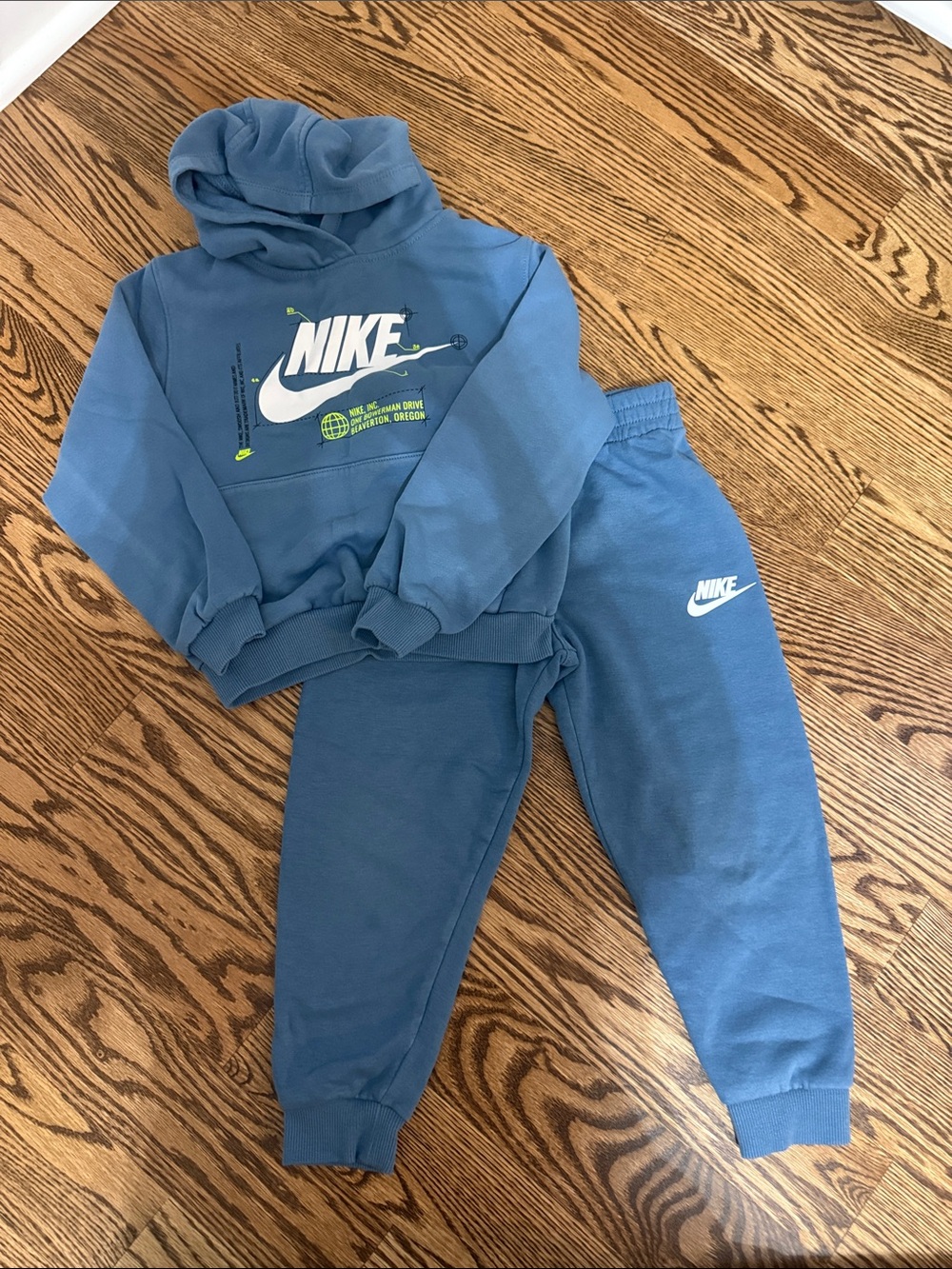 Nike Kids Hooded Sweatshirt & Joggers Matching Set